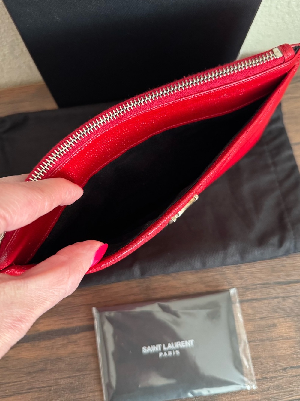 ❌SOLD❌NEW SAINT LAURENT Monogramme Grain De Poudre Chevron Quilted Clutch - Picture 3 of 7